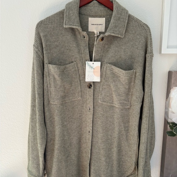 NWT Oversized Sage Green Knit Top - Picture 7 of 10